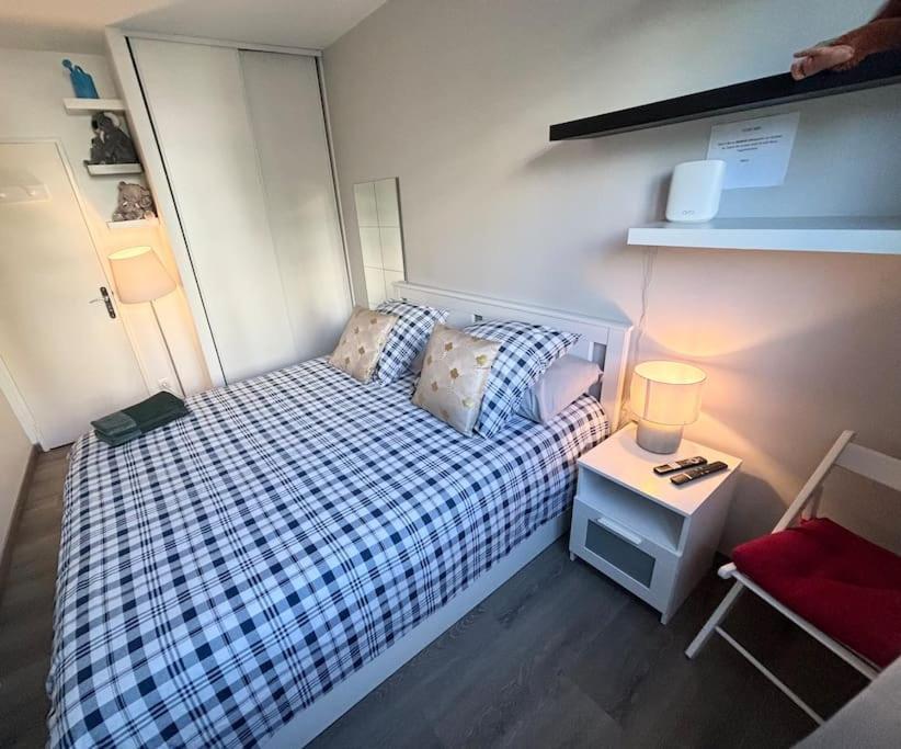 Appartement Confort Avec Balcon - Champigny Exteriér fotografie