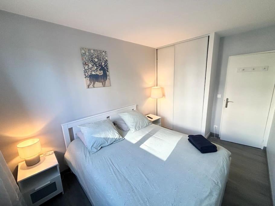 Appartement Confort Avec Balcon - Champigny Exteriér fotografie