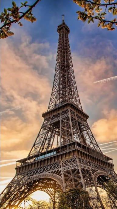 Appartement Confort Avec Balcon - Champigny Exteriér fotografie